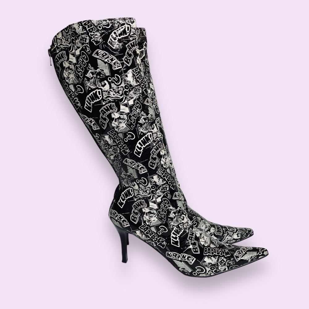 NEW Miss Trendy Comic Print Marvel Point Toe Stiletto Knee Boots *Flaws* SZ 11 - Picture 3 of 14